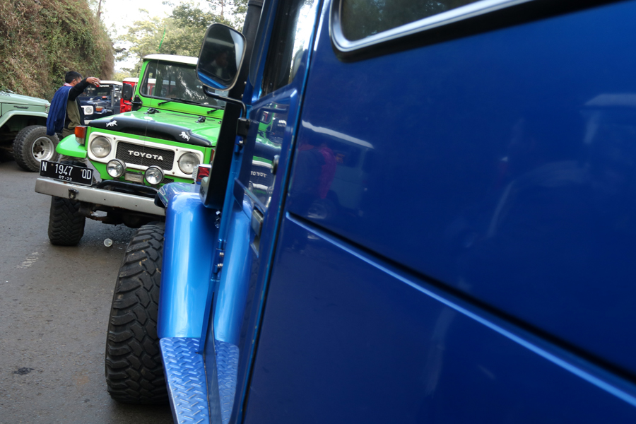 Sensasi Naik Jeep di Gunung Bromo - AKSI KATA