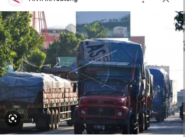 Mulai 17 April Kendaraan Pengangkut Barang Dilarang Melintas Di Jalan